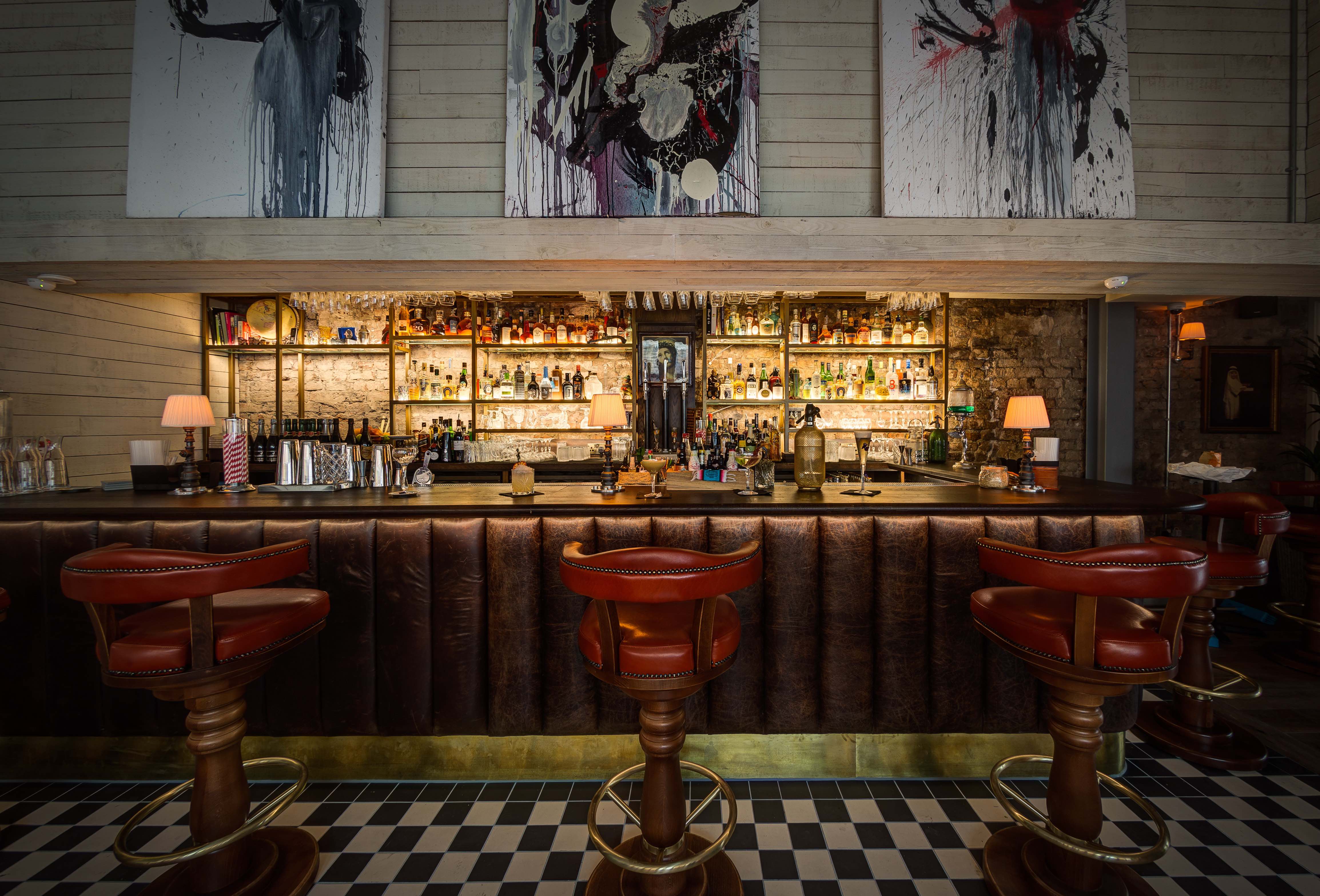 First peek inside El Gato Negro Tapas and it really is quite stunning